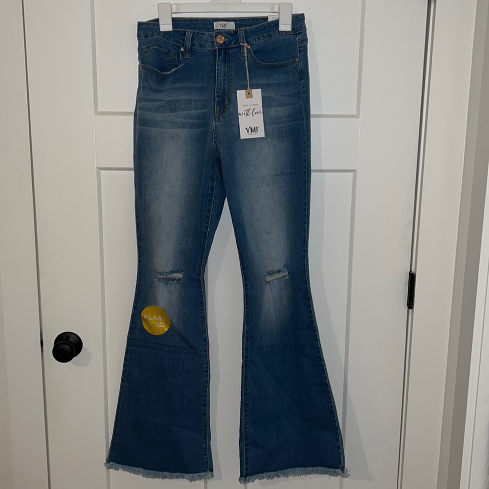 Flare FASHIONNOVA Jeans - BRAND NEW!